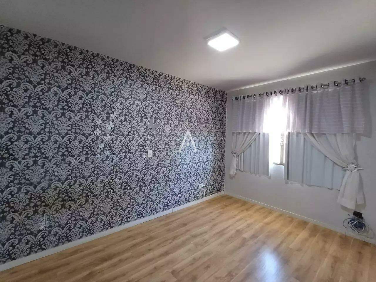 Casa Residencial para à venda no Bairro CENTRO em CASCAVEL: 