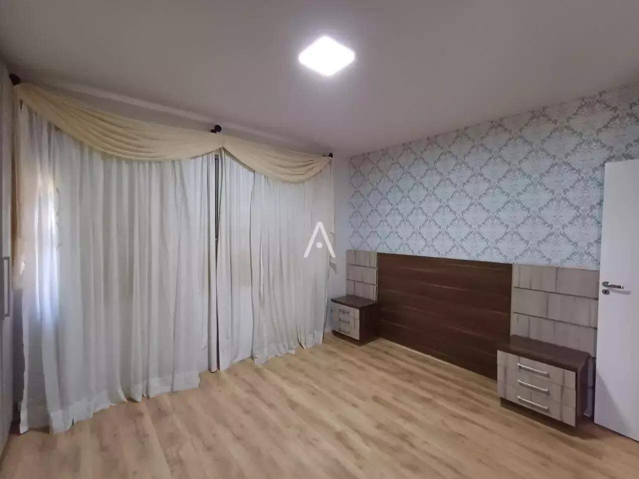 Casa Residencial para à venda no Bairro CENTRO em CASCAVEL: 