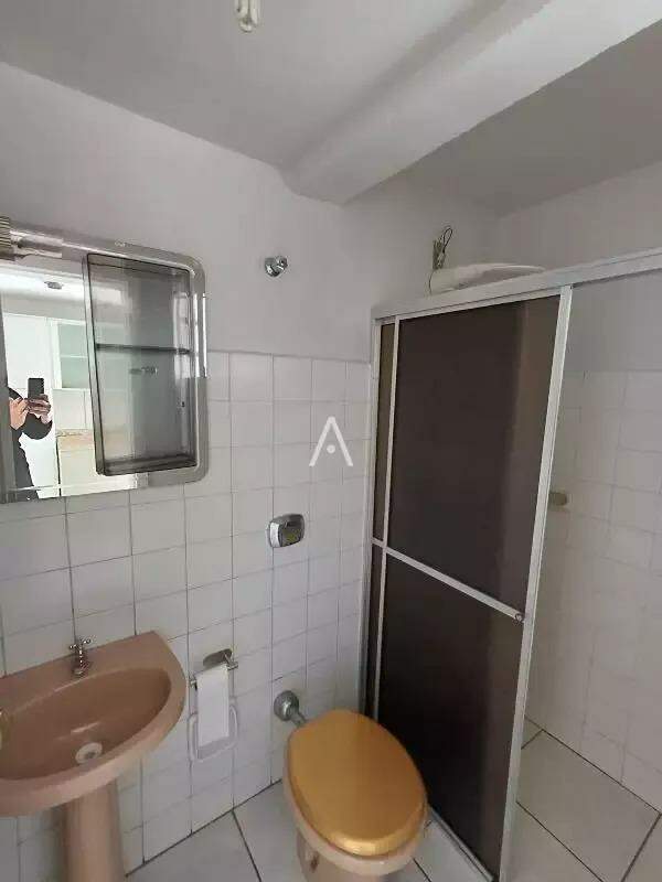 Casa Residencial para à venda no Bairro CENTRO em CASCAVEL: 