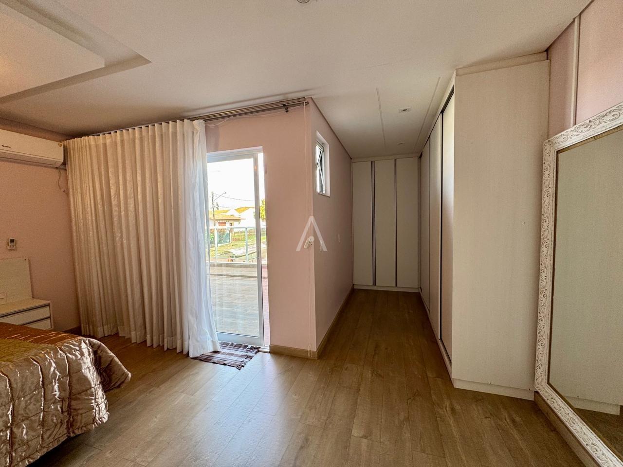 Sobrado para à venda no Bairro CENTRO em TOLEDO: 