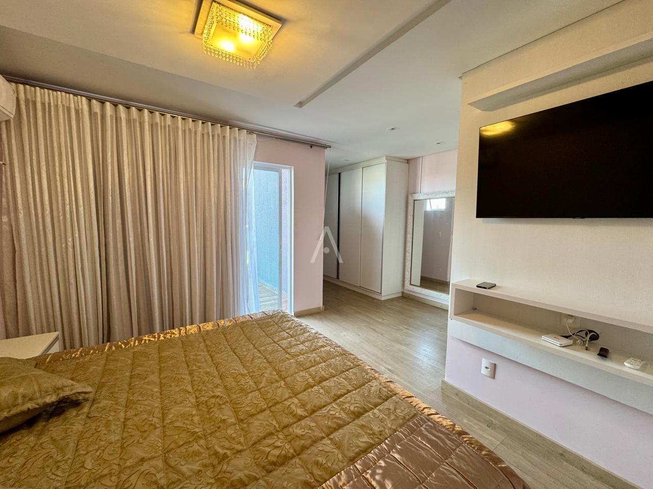 Sobrado para à venda no Bairro CENTRO em TOLEDO: 