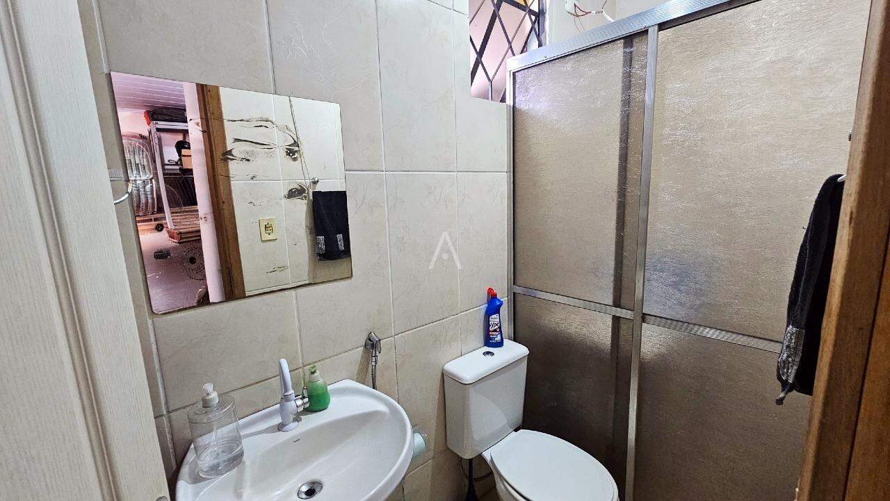 Casa Residencial para à venda no Bairro CATARATAS em CASCAVEL: 