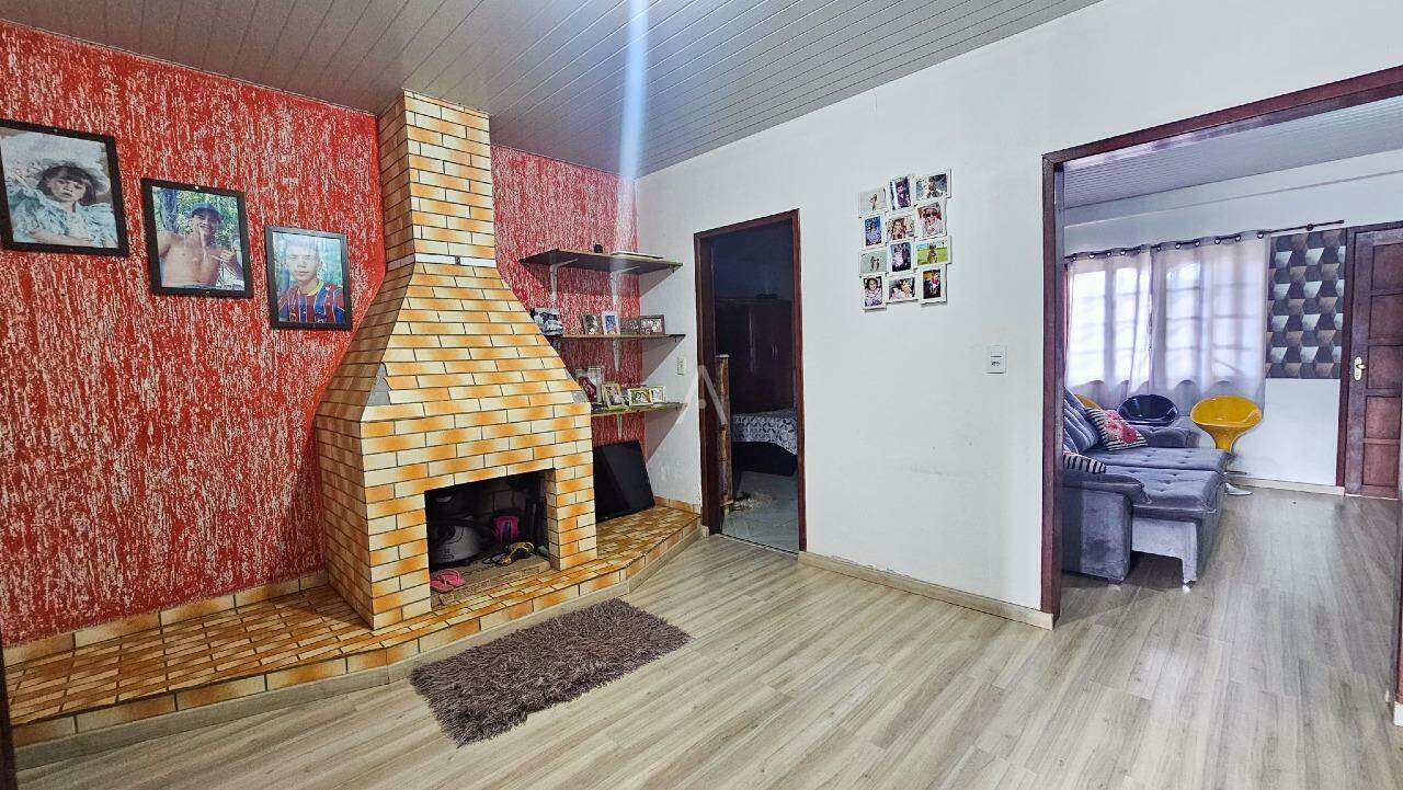 Casa Residencial para à venda no Bairro PARQUE SAO PAULO em CASCAVEL: