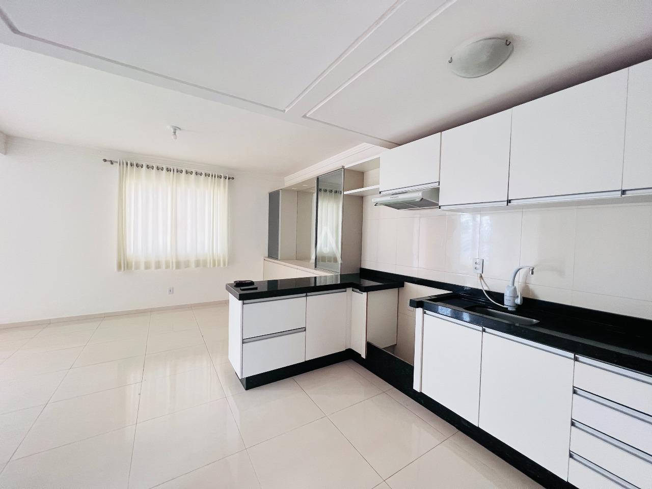 Sobrado para à venda no Bairro COQUEIRAL em CASCAVEL: 