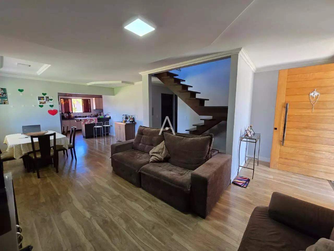 Casa Residencial para à venda no Bairro JARDIM GISELA em TOLEDO: 