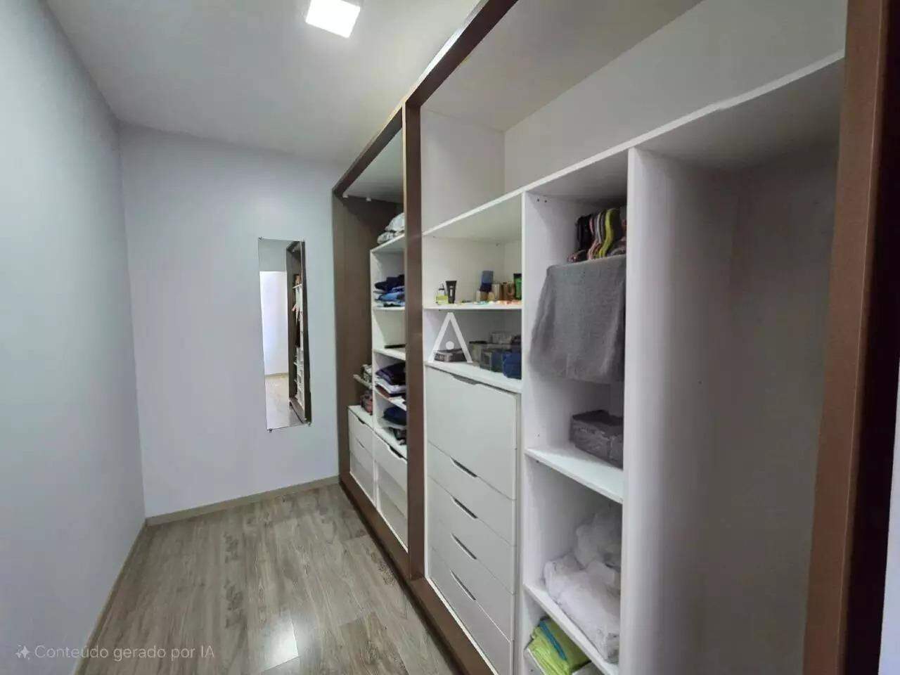 Casa Residencial para à venda no Bairro JARDIM GISELA em TOLEDO: 