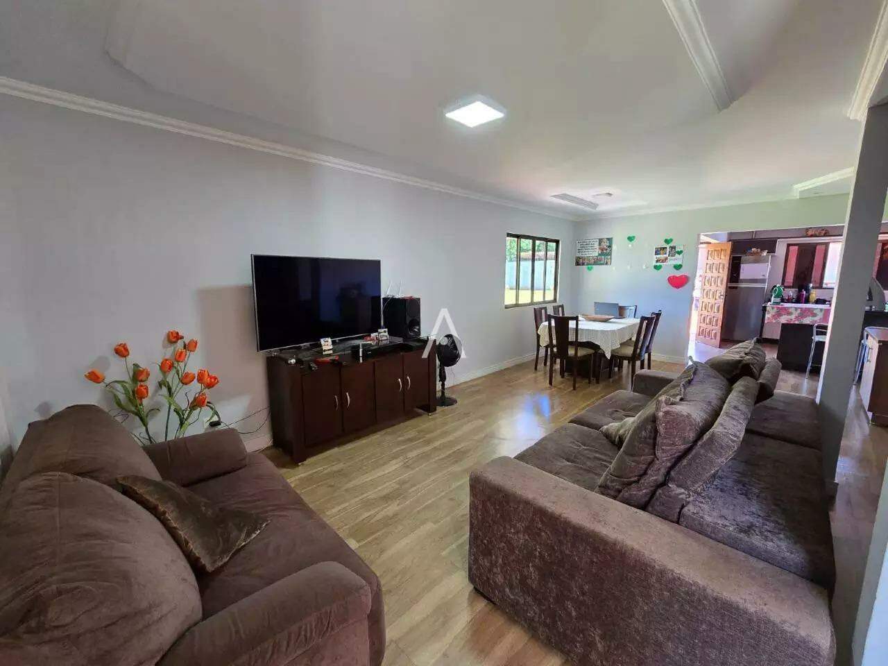 Casa Residencial para à venda no Bairro JARDIM GISELA em TOLEDO: 