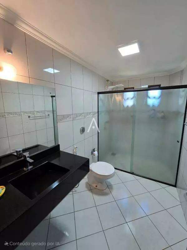 Casa Residencial para à venda no Bairro JARDIM GISELA em TOLEDO: 