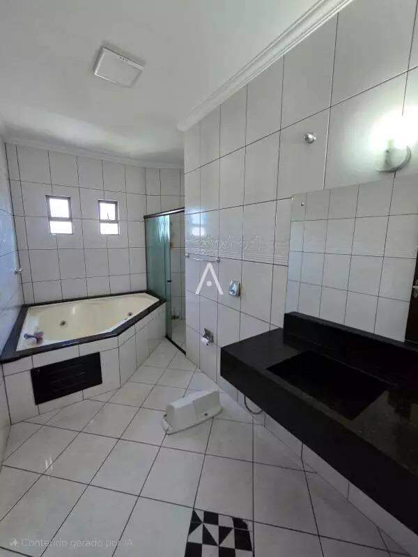 Casa Residencial para à venda no Bairro JARDIM GISELA em TOLEDO: 