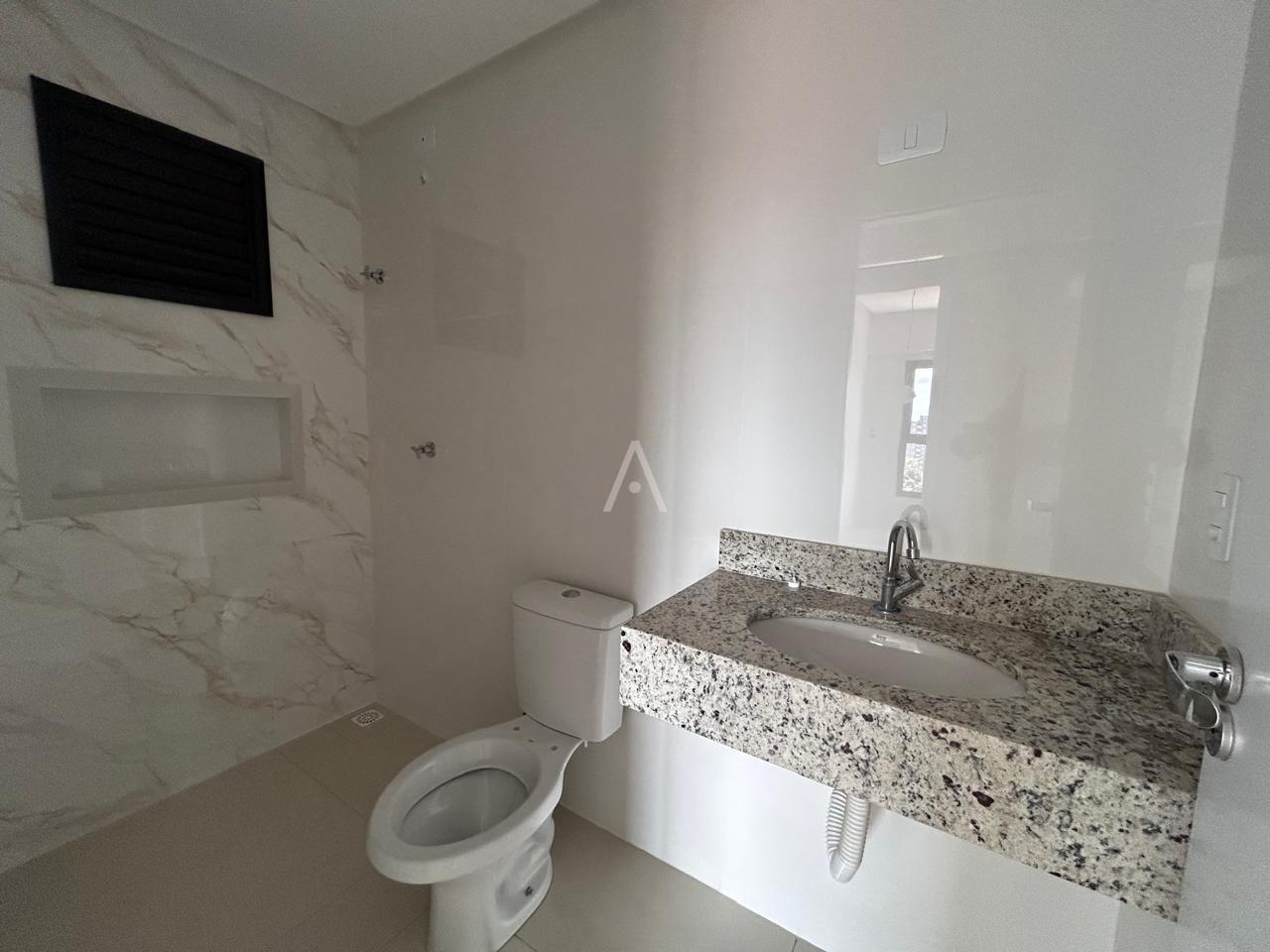 Apartamento para à venda no Bairro CENTRO em CASCAVEL: SUITE