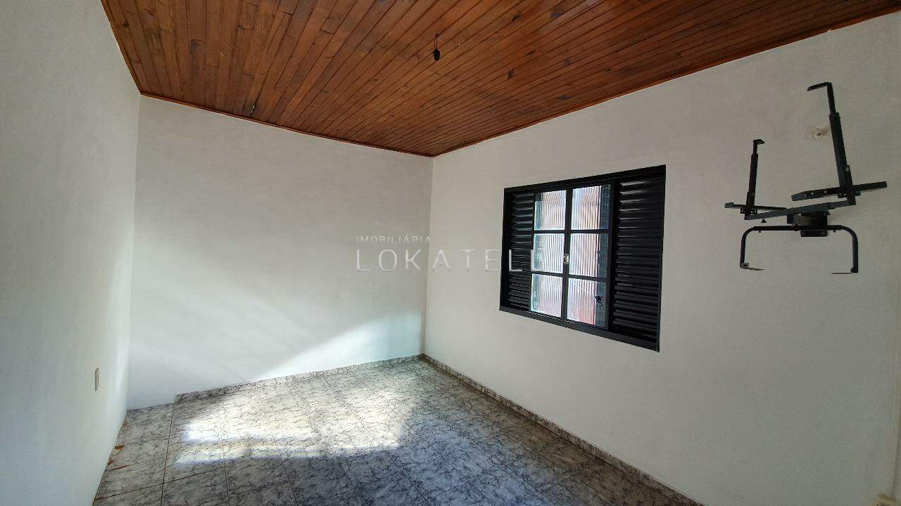 Casa Residencial para à venda no Bairro REGIAO DO LAGO em CASCAVEL: 