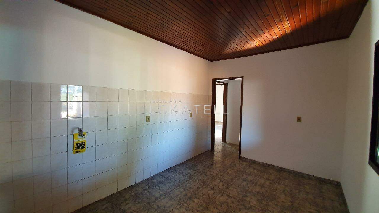 Casa Residencial para à venda no Bairro REGIAO DO LAGO em CASCAVEL: 