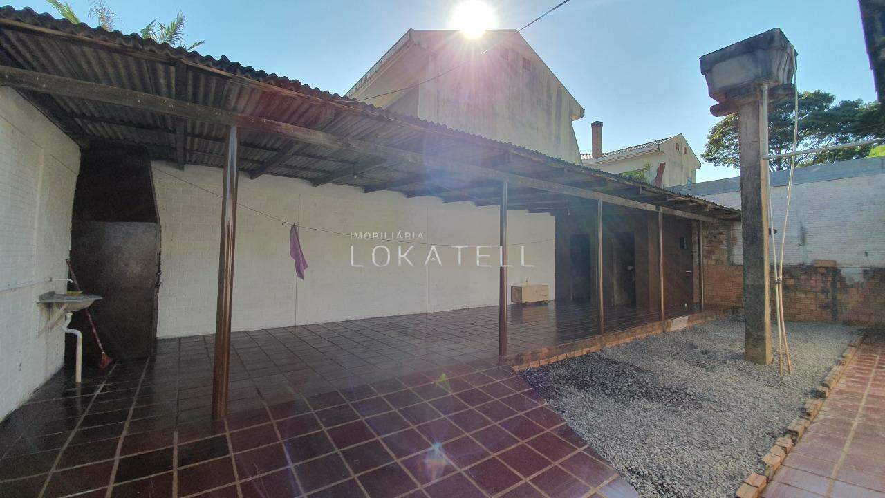 Casa Residencial para à venda no Bairro REGIAO DO LAGO em CASCAVEL: 