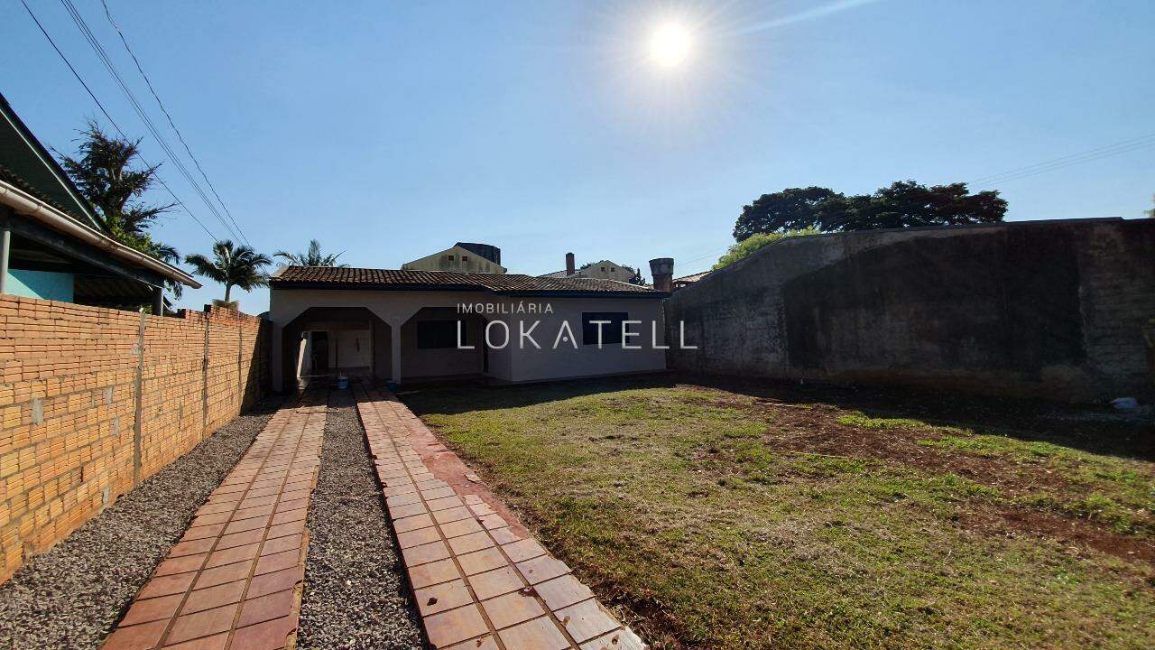 Casa Residencial para à venda no Bairro REGIAO DO LAGO em CASCAVEL: 