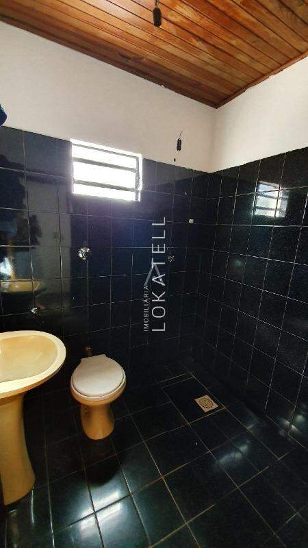 Casa Residencial para à venda no Bairro REGIAO DO LAGO em CASCAVEL: 