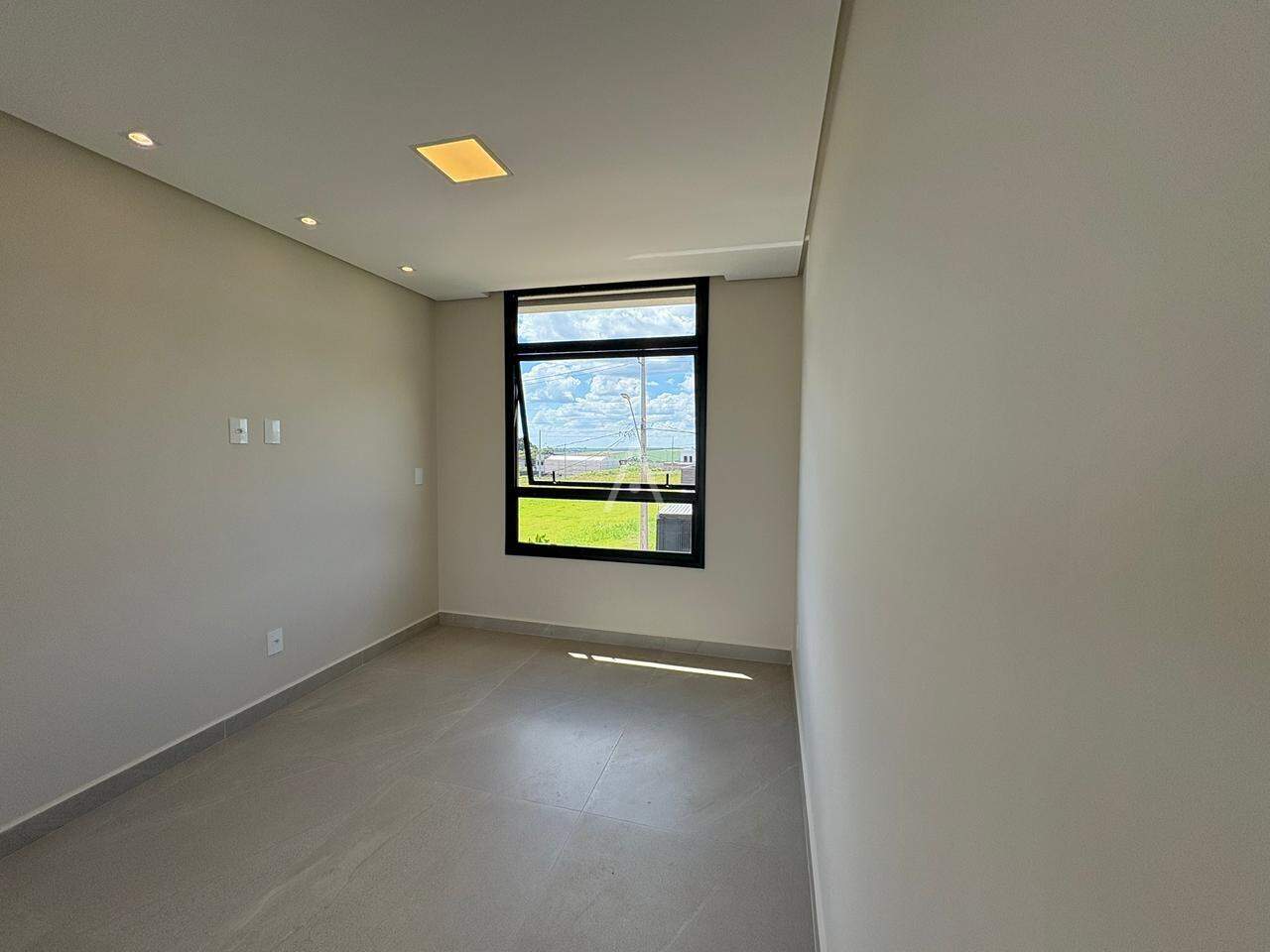 Casa Residencial para à venda no Bairro Vista Linda em CASCAVEL: 