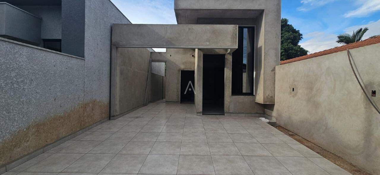 Casa Residencial para à venda no Bairro JARDIM BRESSAN em TOLEDO: 