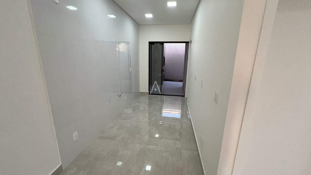 Casa Residencial para à venda no Bairro ESMERALDA em CASCAVEL: