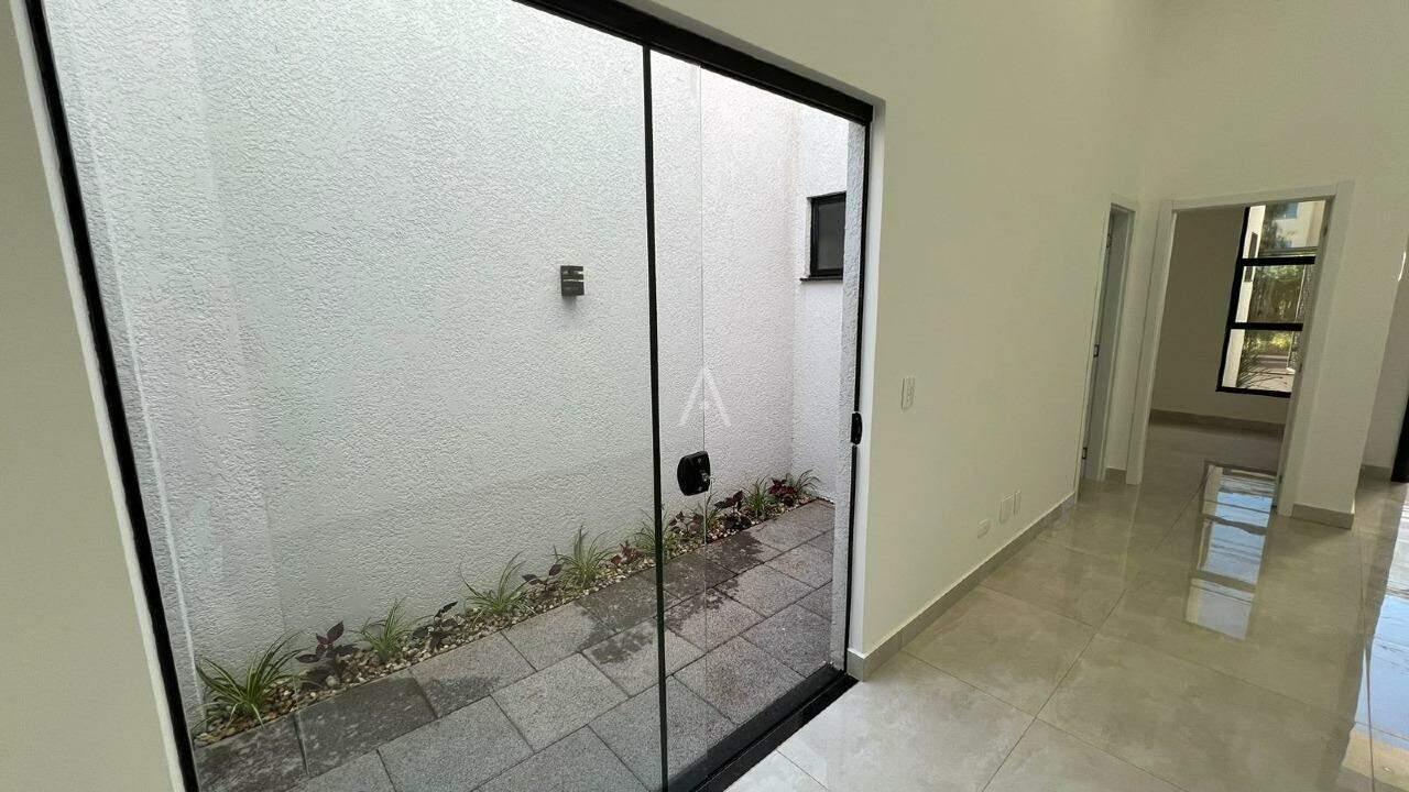 Casa Residencial para à venda no Bairro ESMERALDA em CASCAVEL: