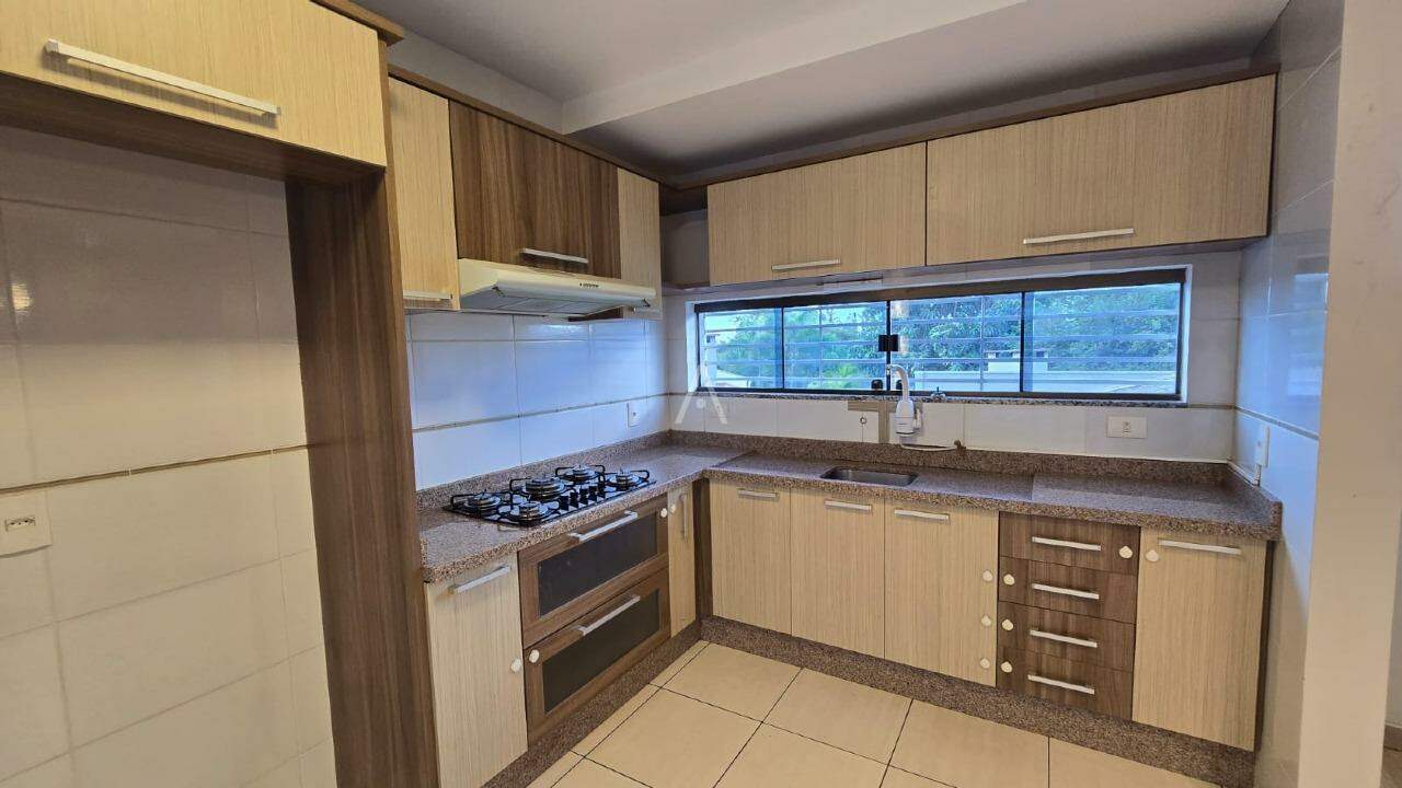 Casa Comercial para à venda no Bairro VILA INDUSTRIAL em TOLEDO: