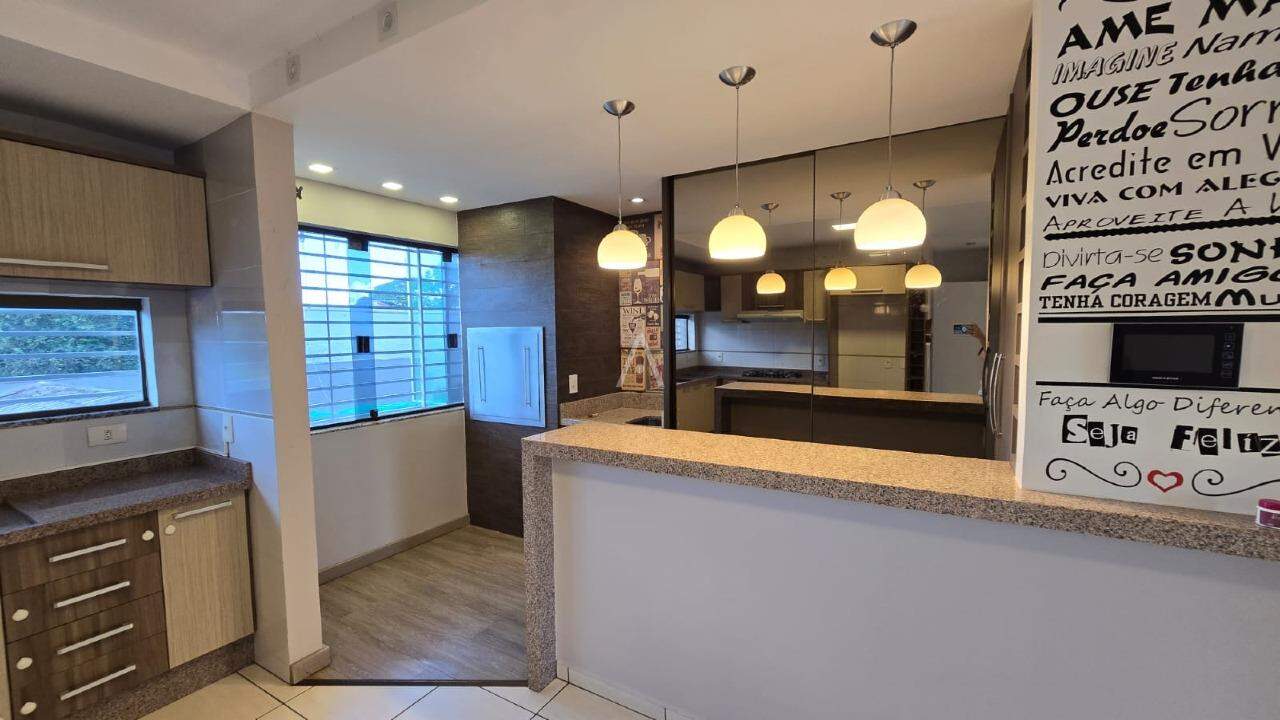 Casa Comercial para à venda no Bairro VILA INDUSTRIAL em TOLEDO: