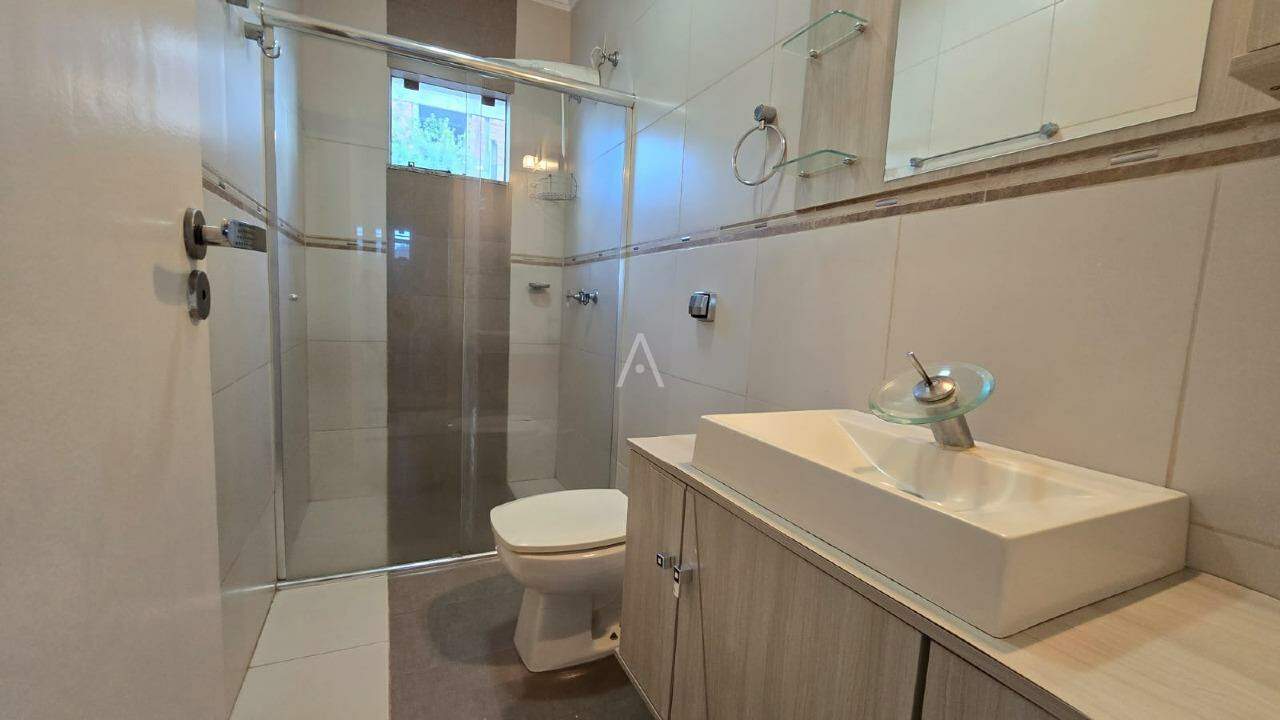 Casa Comercial para à venda no Bairro VILA INDUSTRIAL em TOLEDO: