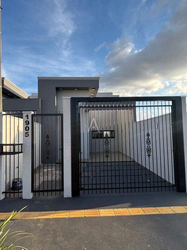 Casa Residencial para à venda no Bairro Cristo Rei em TOLEDO:
