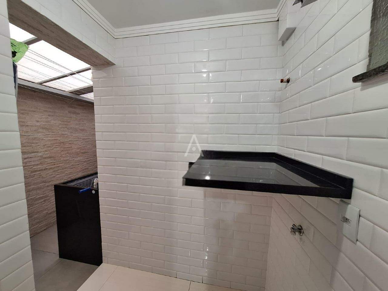 Apartamento para à venda no Bairro REGIAO DO LAGO em CASCAVEL:
