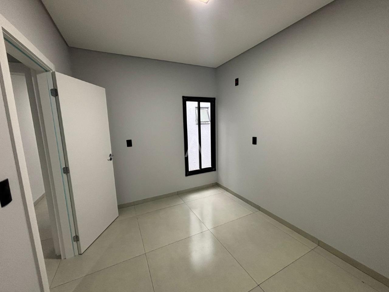 Casa Residencial para à venda no Bairro Cristo Rei em TOLEDO: 