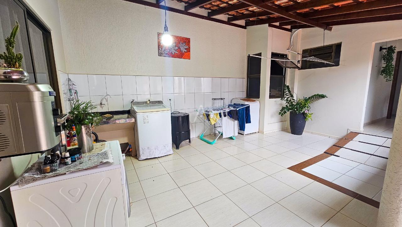 Sobrado para para aluguel no Bairro RECANTO TROPICAL em CASCAVEL: 