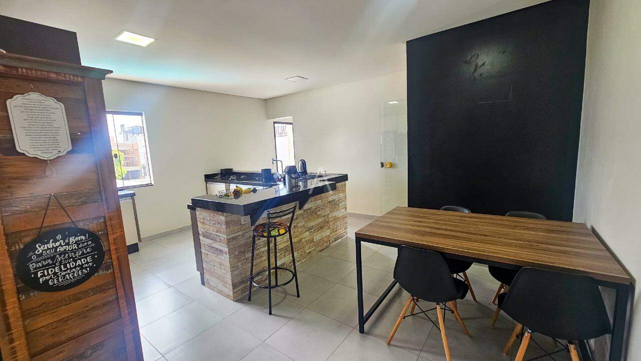 Casa Residencial para à venda no Bairro CASCAVEL VELHO em CASCAVEL: 