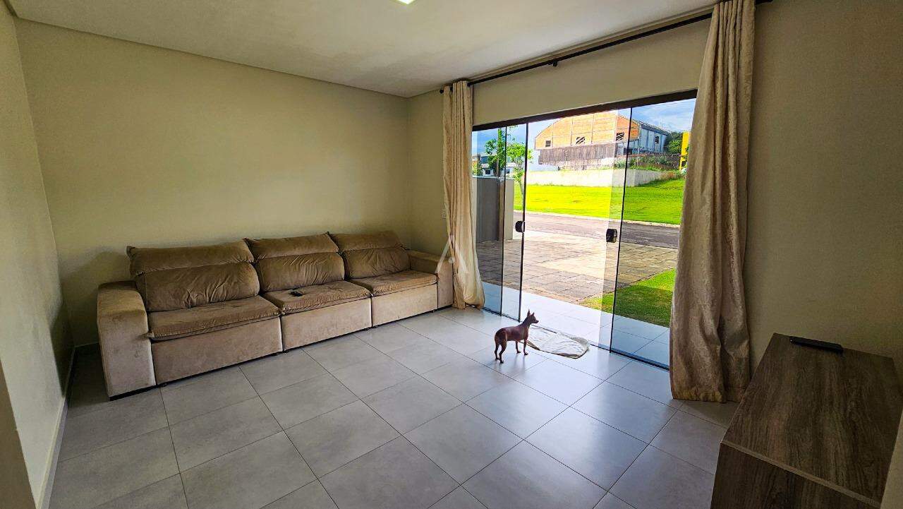 Casa Residencial para à venda no Bairro CASCAVEL VELHO em CASCAVEL: 