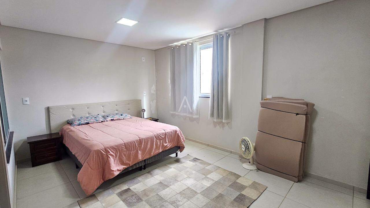 Casa Residencial para à venda no Bairro CASCAVEL VELHO em CASCAVEL: 