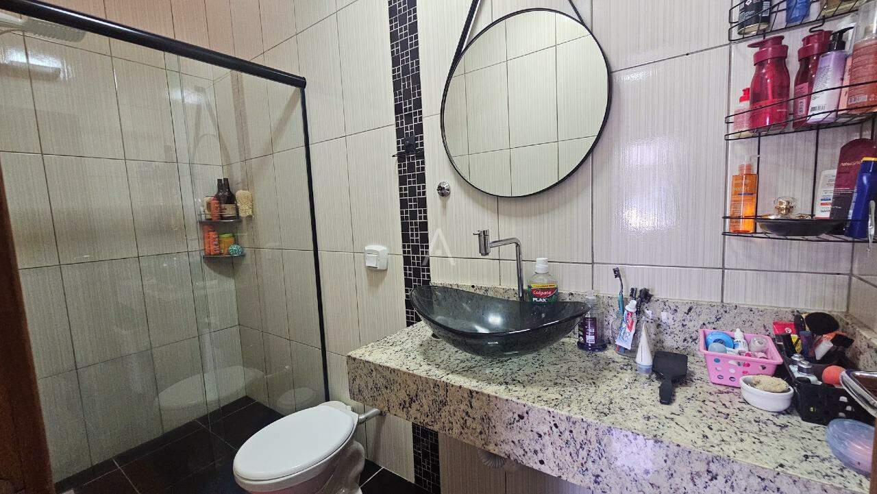Casa Residencial para à venda no Bairro CASCAVEL VELHO em CASCAVEL: 