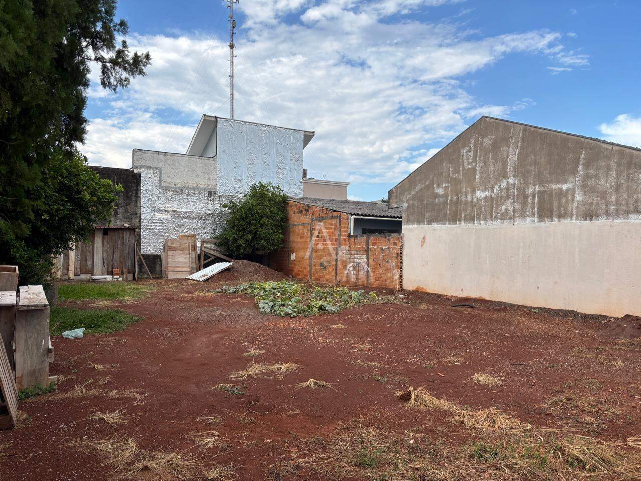 Terreno para à venda no Bairro JARDIM COOPAGRO em TOLEDO: 