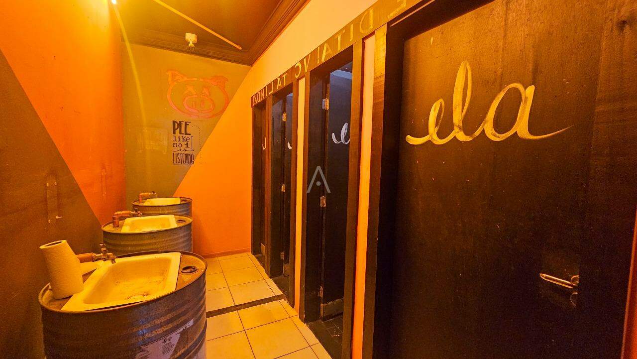 Casa Comercial para para aluguel no Bairro CENTRO em CASCAVEL: