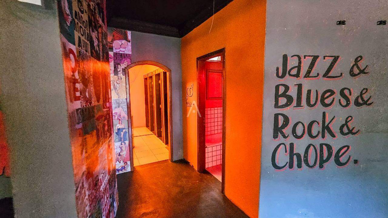 Casa Comercial para para aluguel no Bairro CENTRO em CASCAVEL: