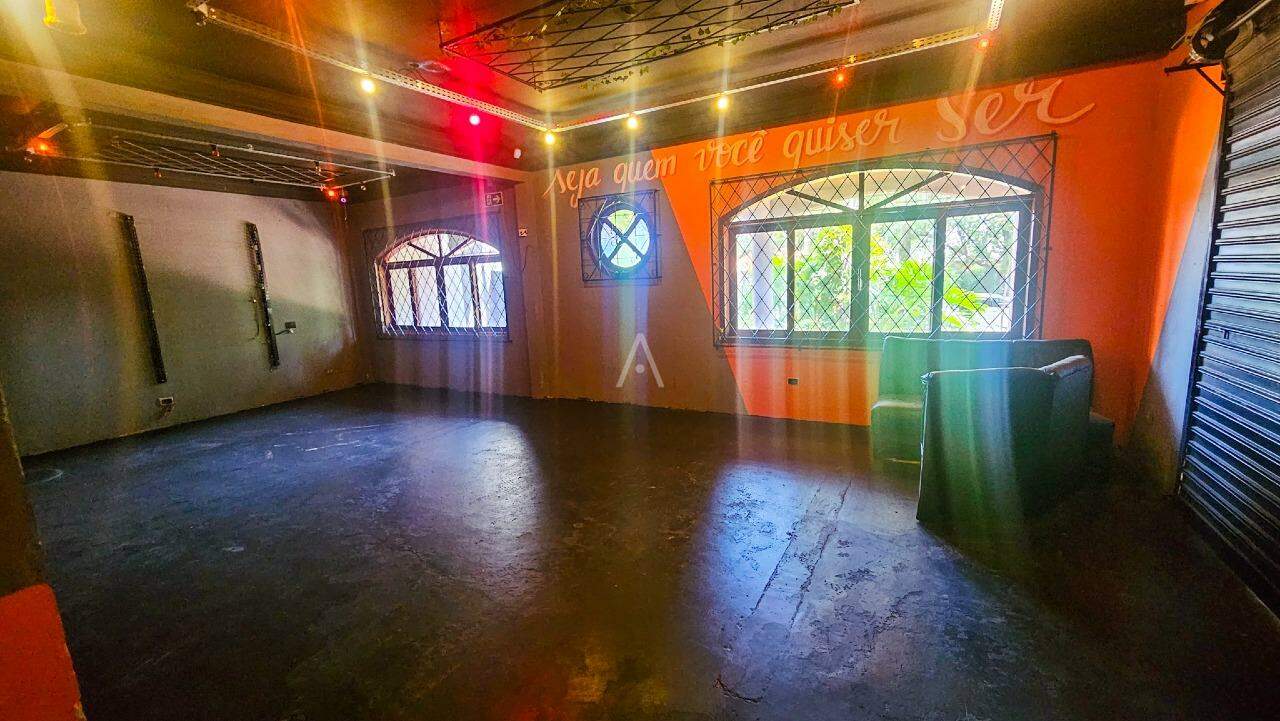 Casa Comercial para para aluguel no Bairro CENTRO em CASCAVEL: