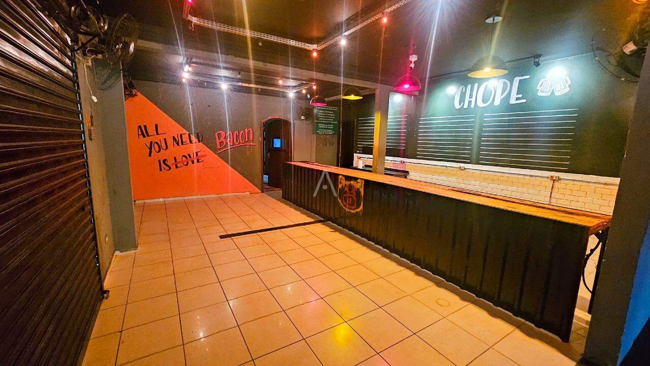 Casa Comercial para para aluguel no Bairro CENTRO em CASCAVEL: