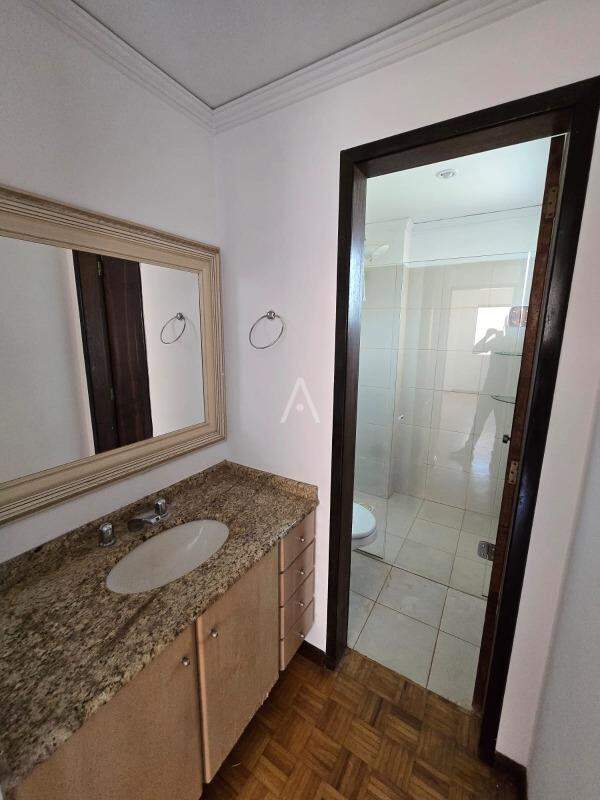 Apartamento para para aluguel no Bairro CENTRO em TOLEDO: