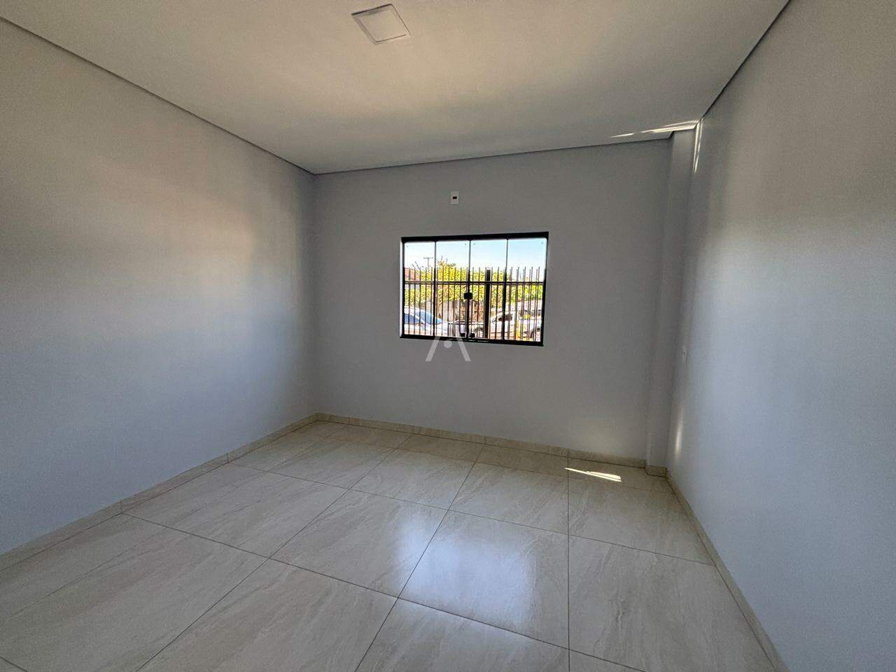 Casa Residencial para à venda no Bairro JARDIM COOPAGRO em TOLEDO: 