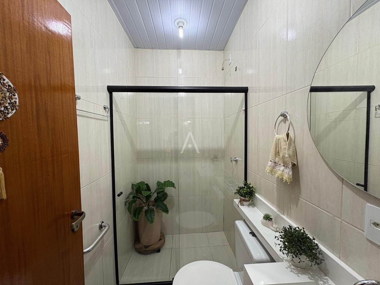 Casa Residencial para à venda no Bairro BRASILIA em CASCAVEL: 