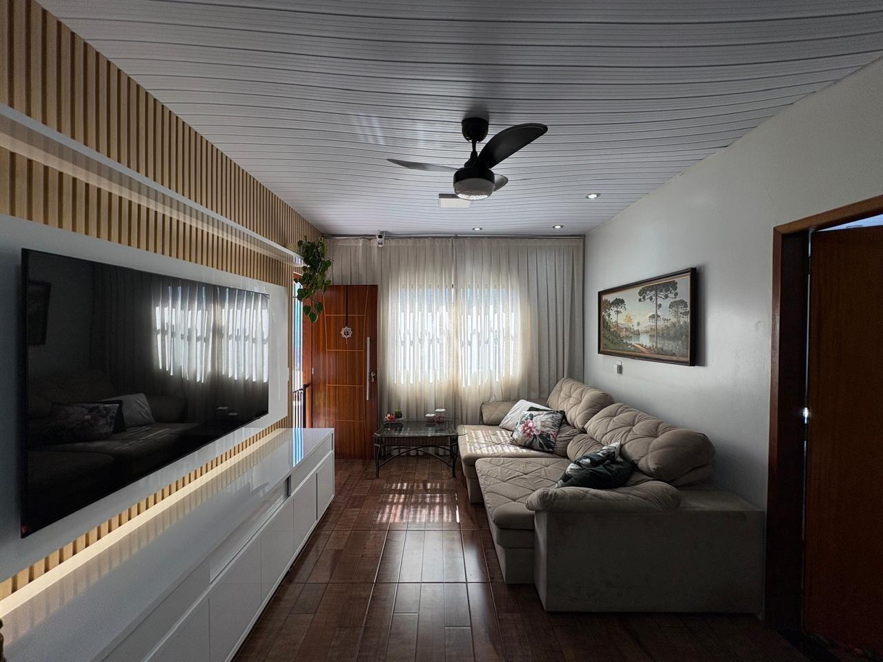 Casa Residencial para à venda no Bairro BRASILIA em CASCAVEL: 