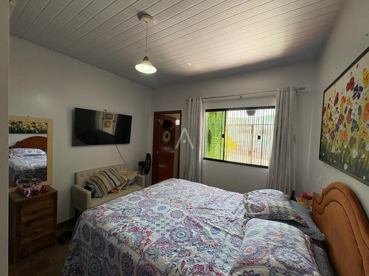 Casa Residencial para à venda no Bairro BRASILIA em CASCAVEL: 