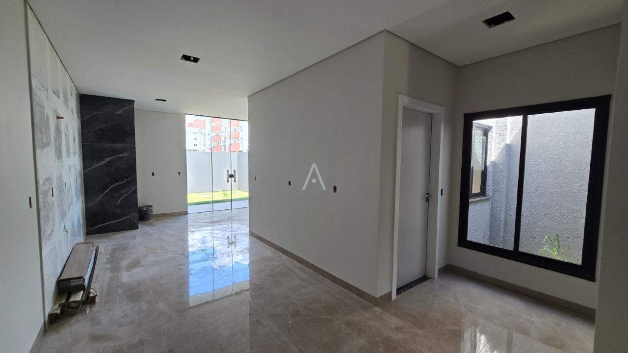 Casa Residencial para à venda no Bairro VILA BECKER em TOLEDO: 