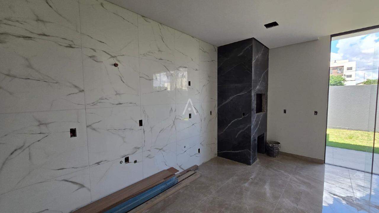 Casa Residencial para à venda no Bairro VILA BECKER em TOLEDO: 