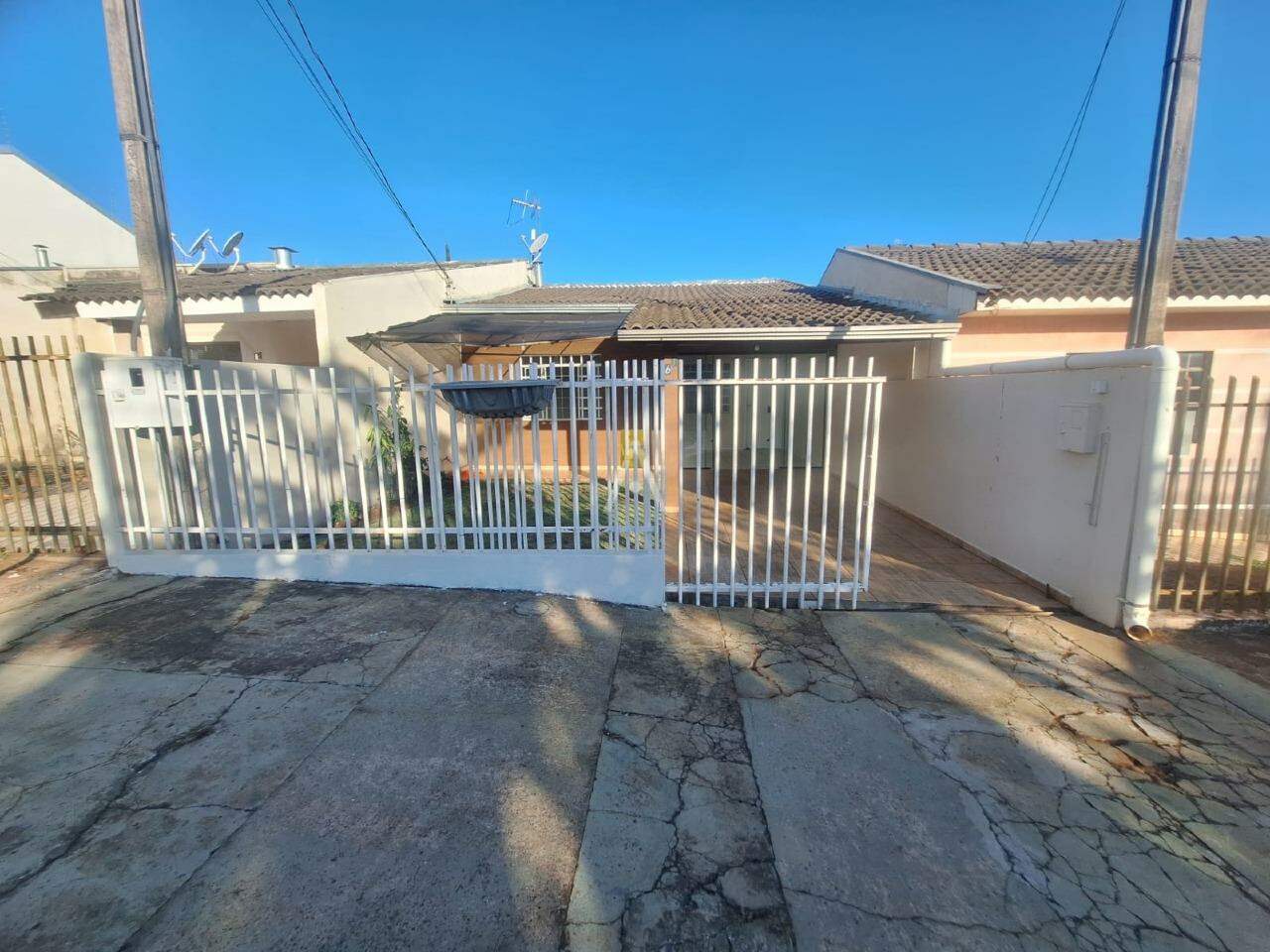 Casa Residencial para à venda no Bairro SANTA FELICIDADE em CASCAVEL: 