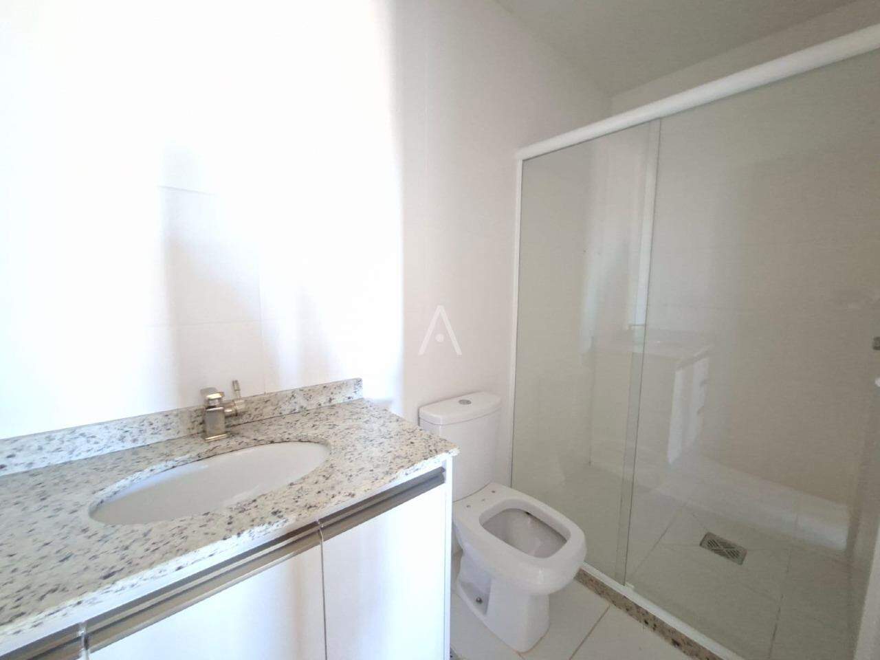 Apartamento para para aluguel no Bairro CENTRO em CASCAVEL: 