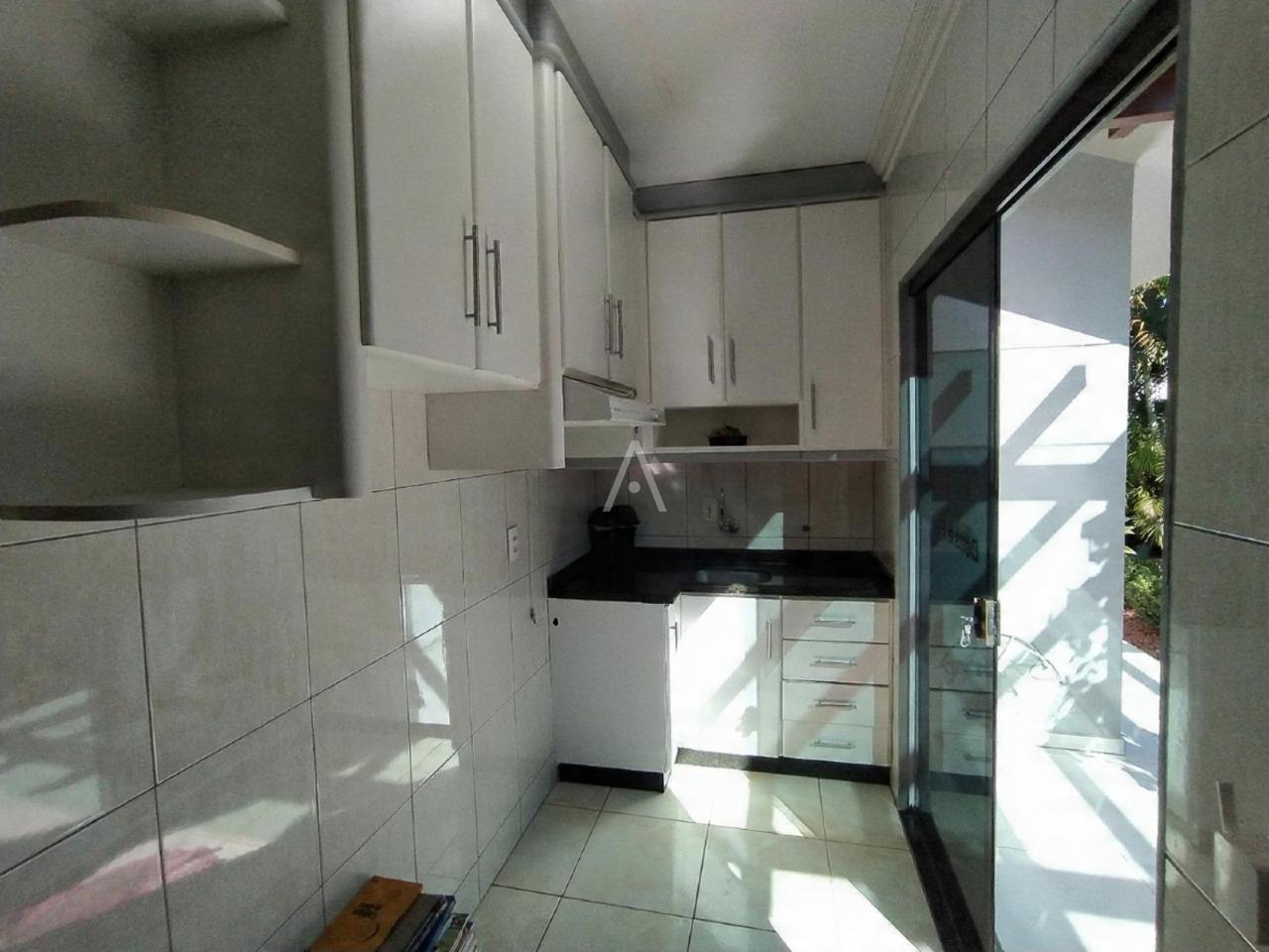 Casa Residencial para à venda no Bairro JARDIM GISELA em TOLEDO: 