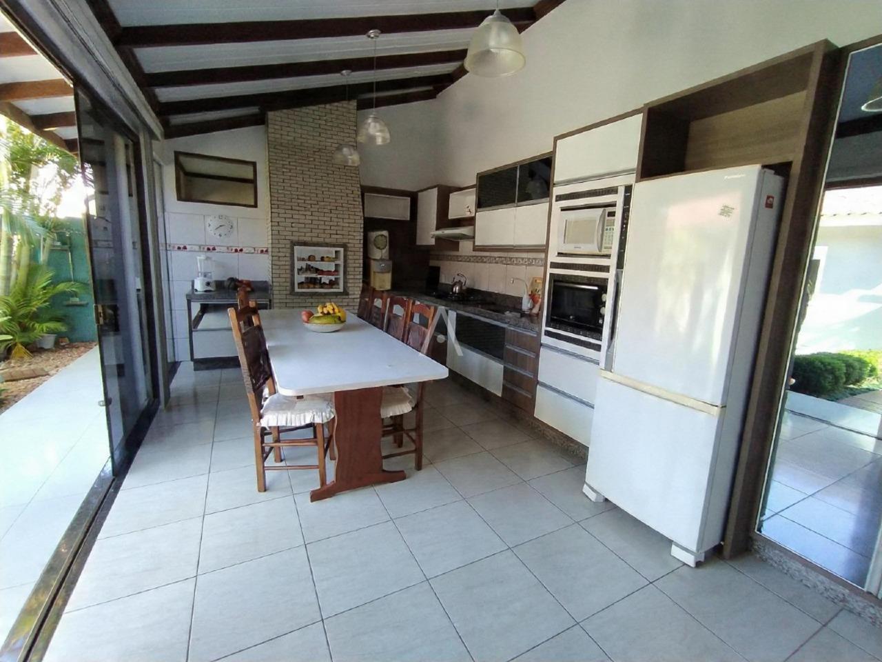 Casa Residencial para à venda no Bairro JARDIM GISELA em TOLEDO: 